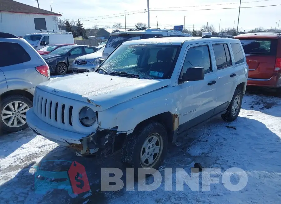 1C4NJPBBXGD650080 Photo# 2