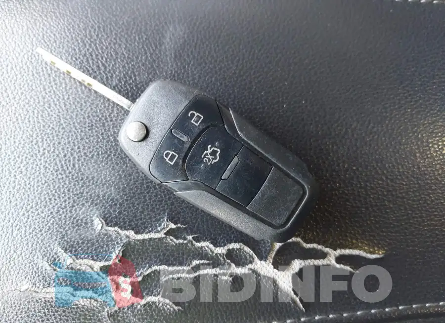 3FA6P0G73GR177327 Photo# 11