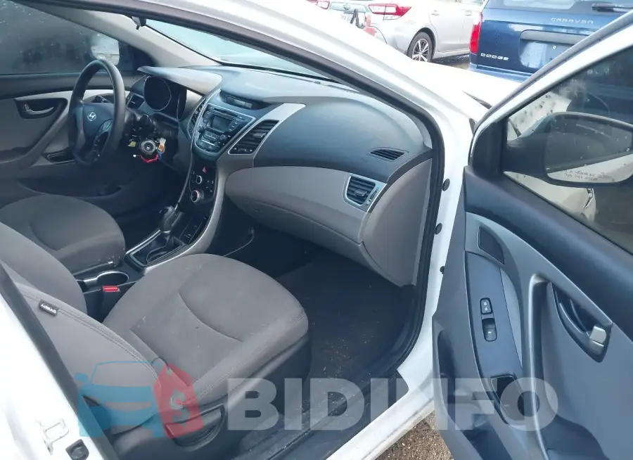 5NPDH4AE8FH641176 Photo# 5