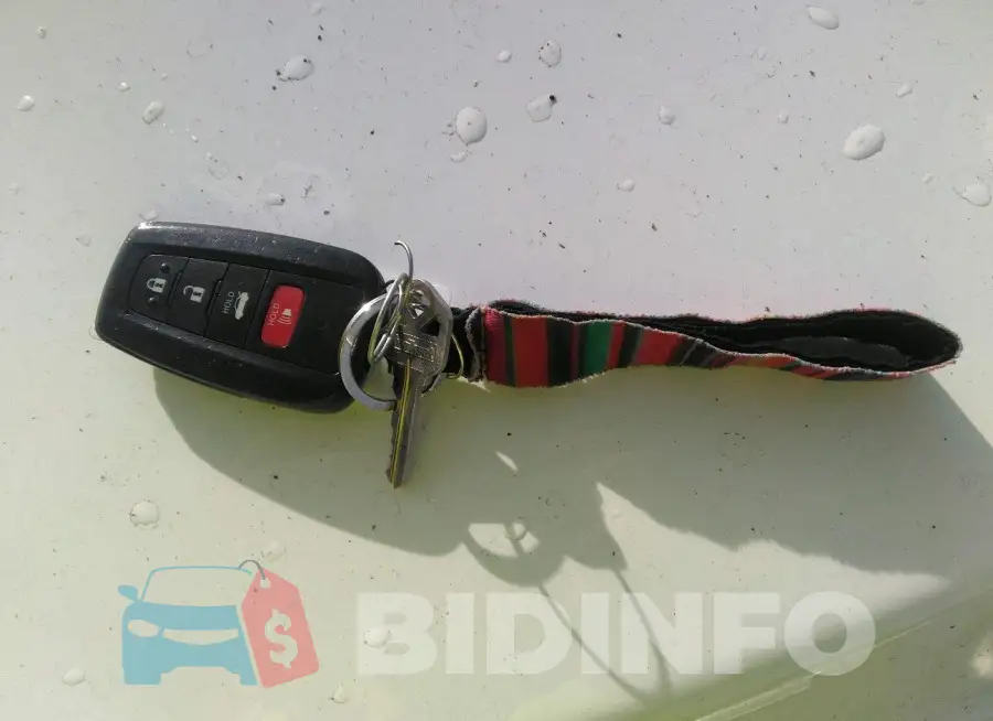4T1B11HK0JU650941 Photo# 11
