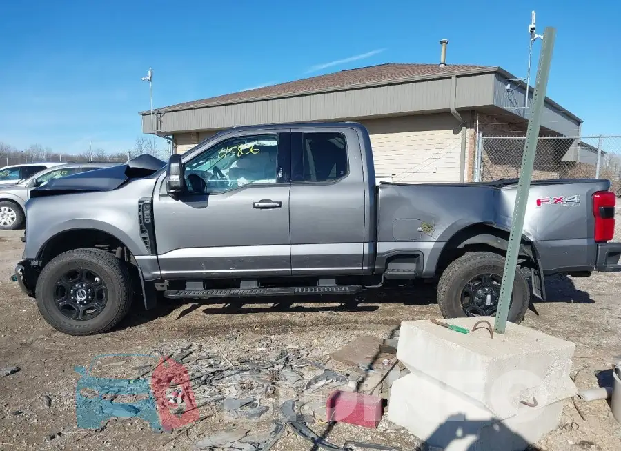 1FT8X2BN3PED41344 Photo# 14