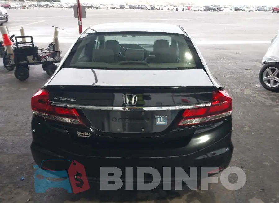 19XFB2F85FE034237 Photo# 16