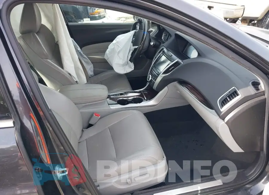 19UUB2F77FA020150 Photo# 5