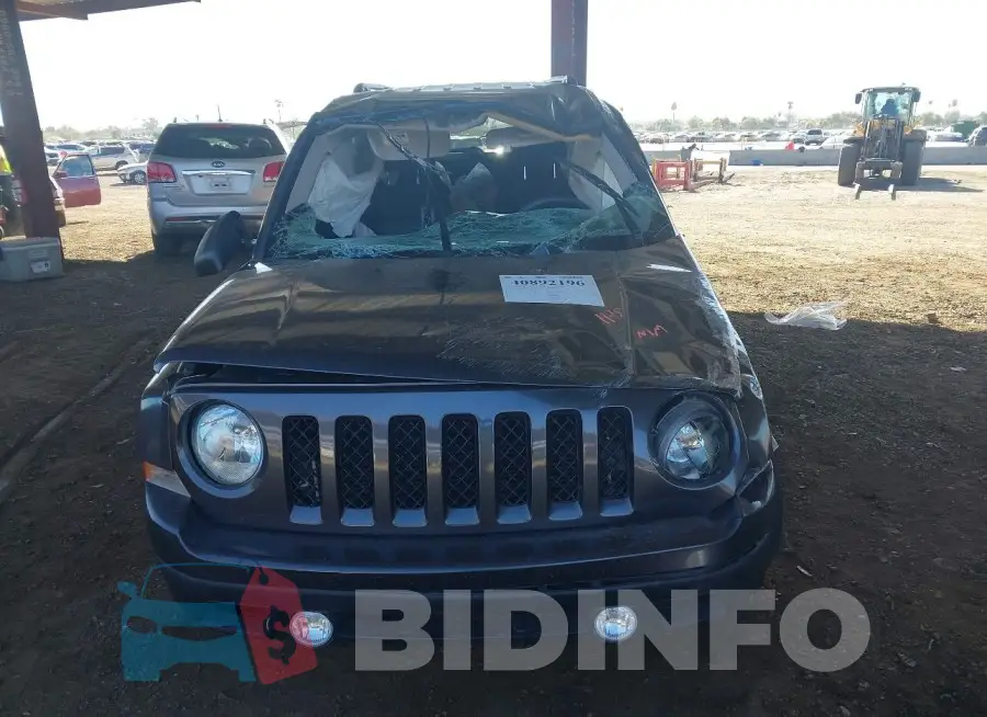 1C4NJPBB4HD185992 Photo# 12