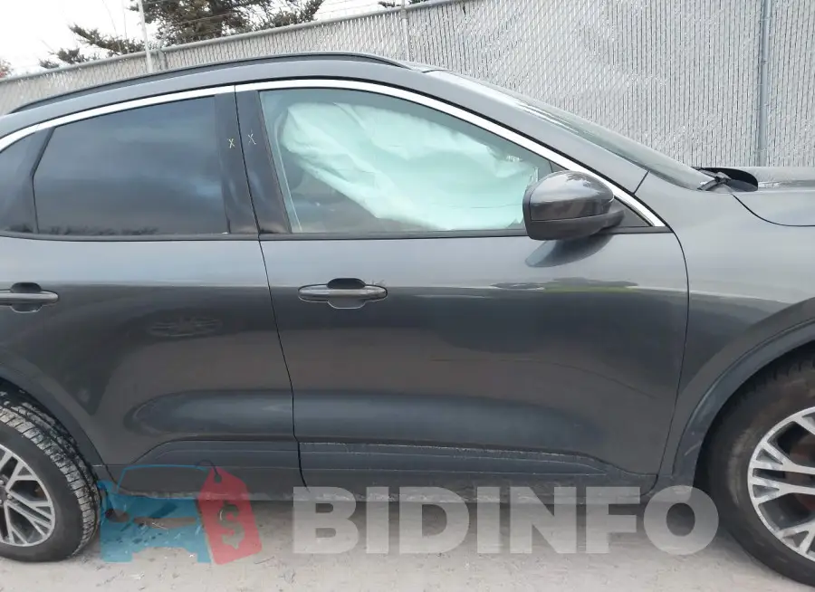 1FMCU9H6XLUA88840 Photo# 13