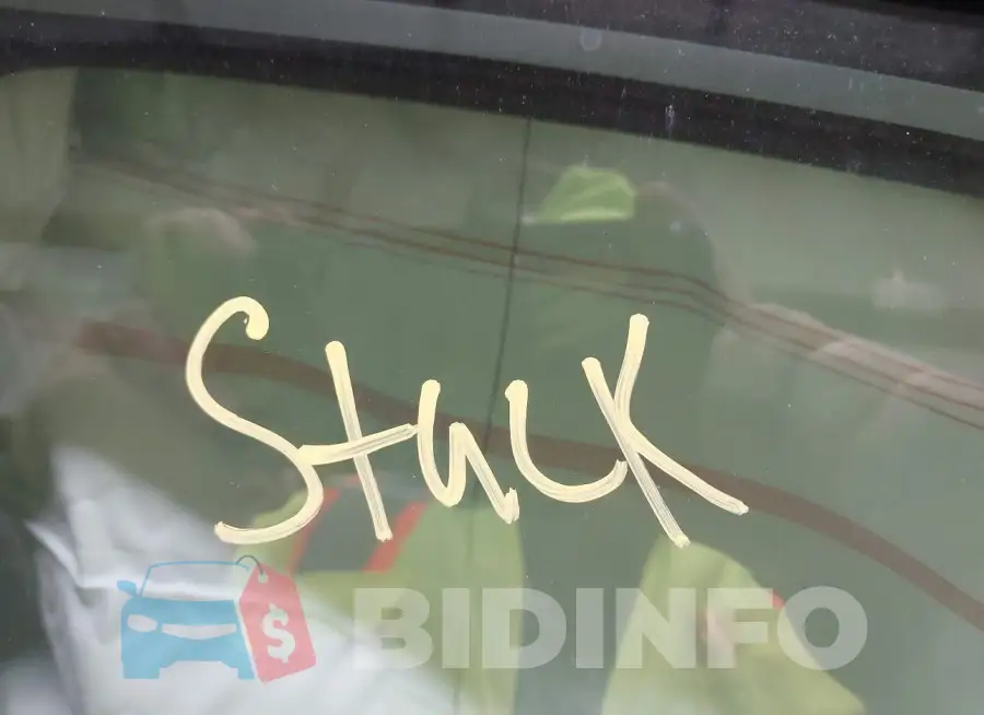 JF1VBAF63P9802555 Photo# 5