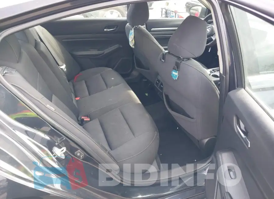 1N4BL4DV4KC127113 Photo# 8