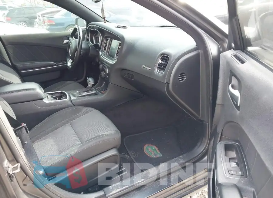 2C3CDXHGXGH335045 Photo# 5