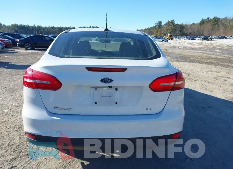 1FADP3F2XJL253047 Photo# 16