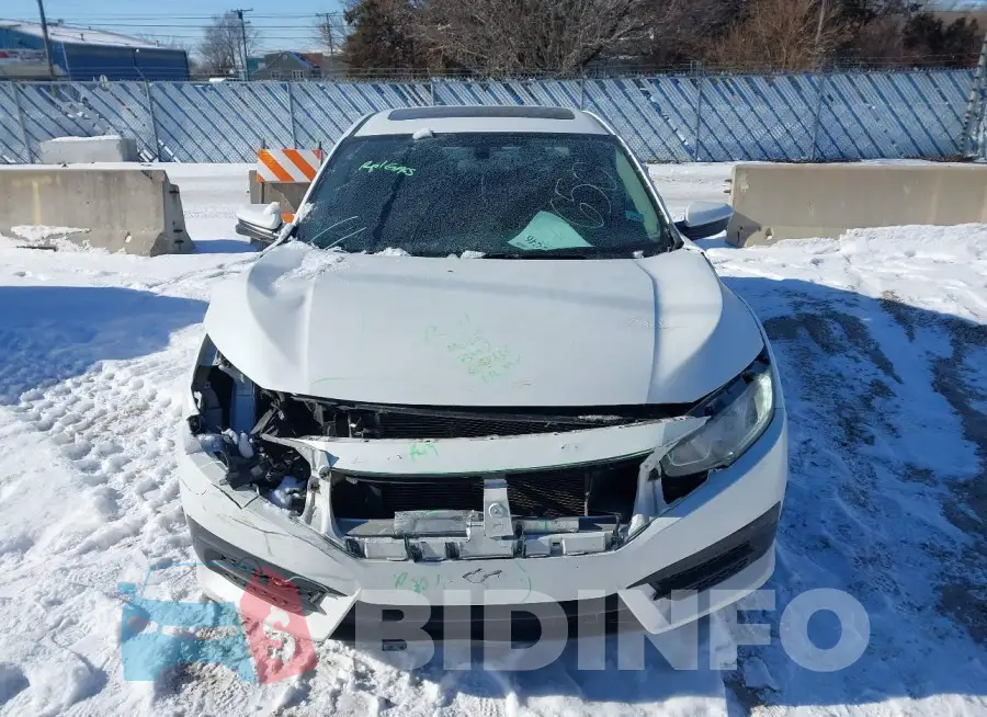 19XFC2F72HE060270 Photo# 12