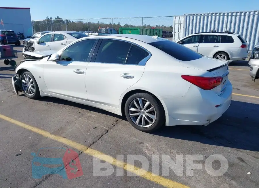 JN1BV7AP1FM339921 Photo# 3