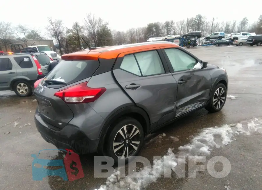 3N1CP5CU3KL543159 Photo# 4