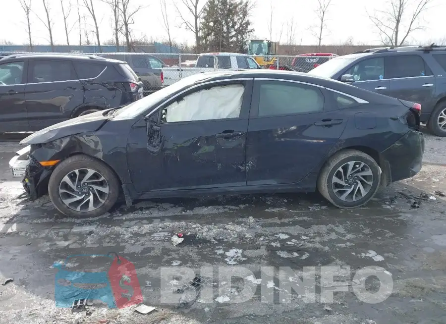 19XFC2F76GE078186 Photo# 14