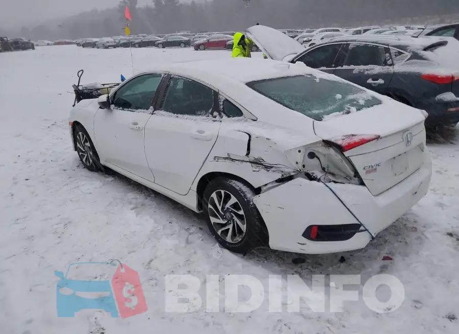 19XFC2F79HE040520 Photo# 3