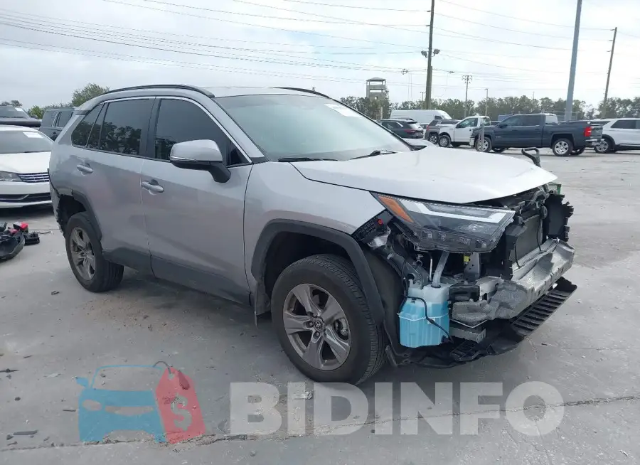2T3P1RFV8RC414687 Photo# 1