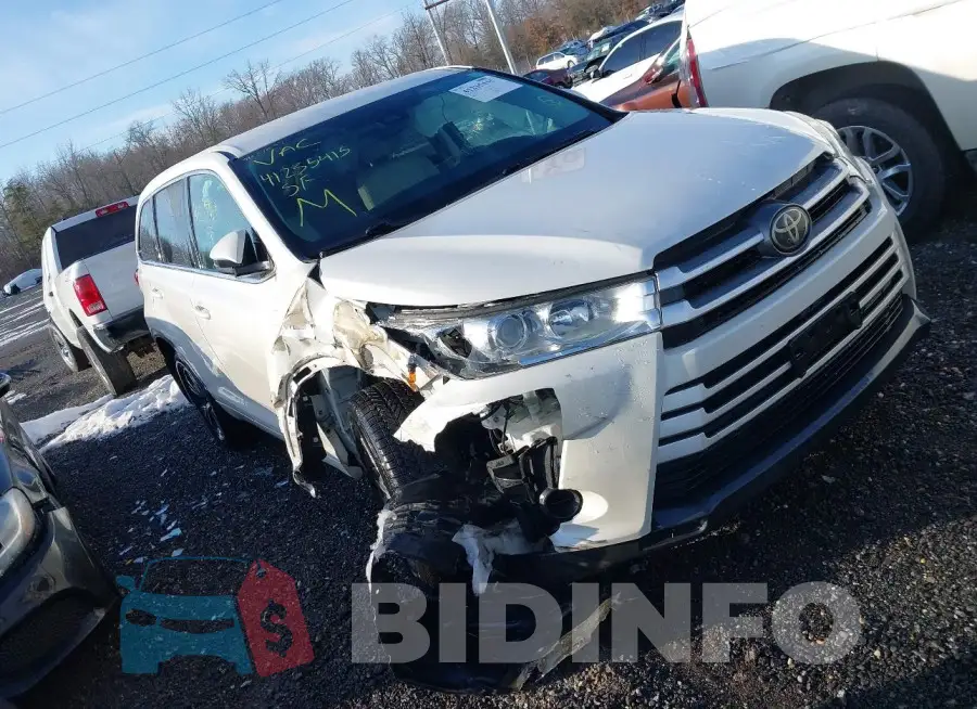 5TDBZRFH8JS840137 Photo# 1