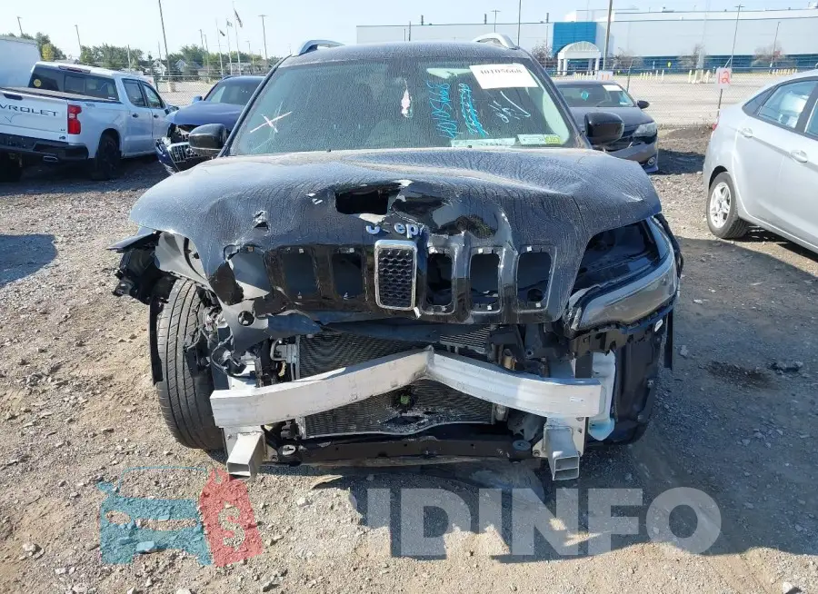 1C4PJLLB6KD184897 Photo# 12
