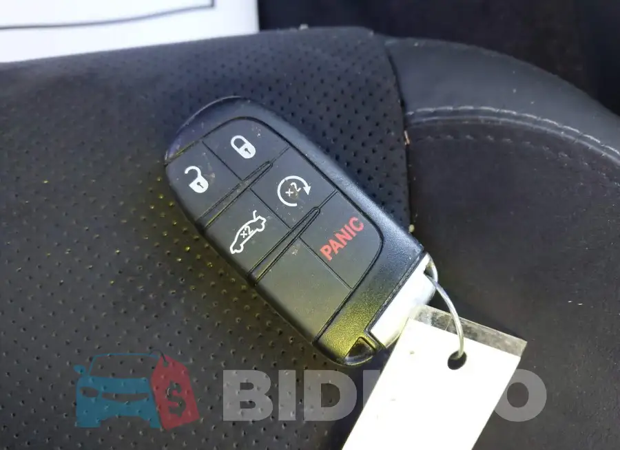 2C3CDXGJ7KH520191 Photo# 11