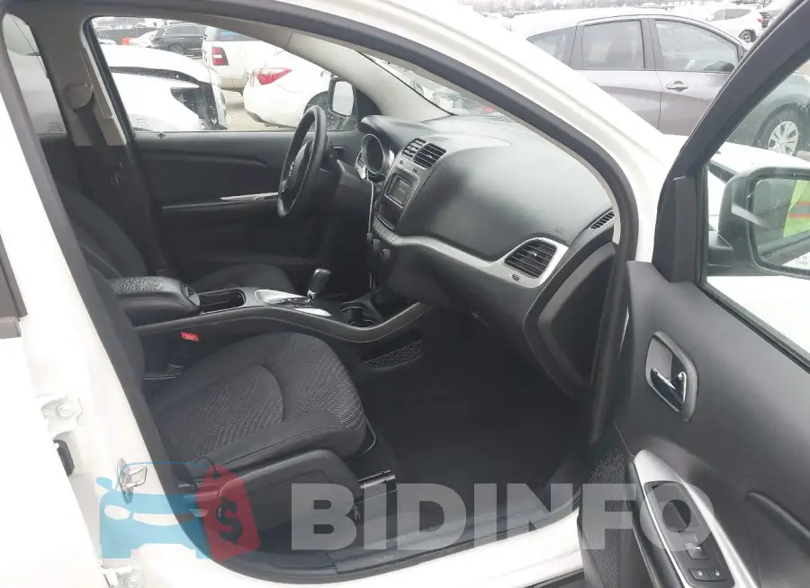 3C4PDCBG6HT509975 Photo# 5