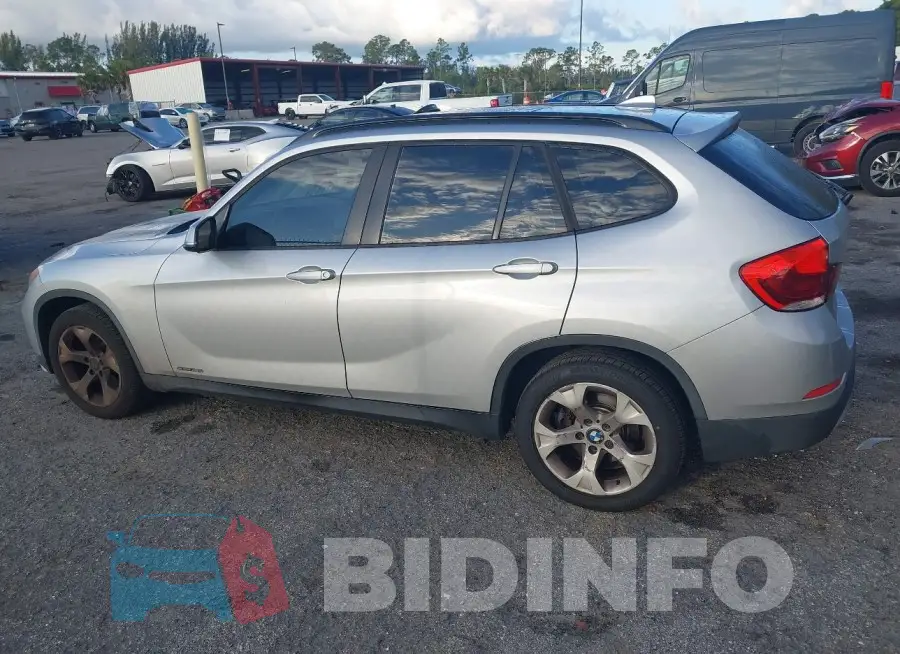 WBAVM1C55FV318793 Photo# 15