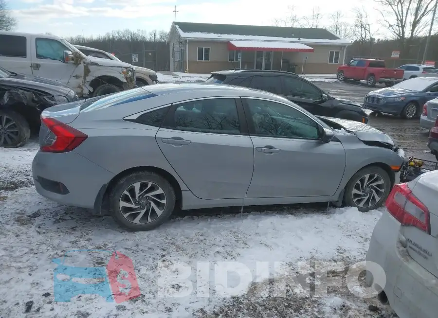19XFC2F7XGE220880 Photo# 13