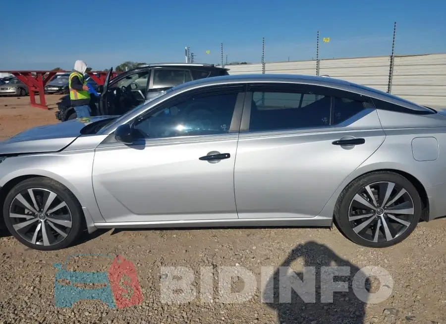 1N4BL4CV8LC116814 Photo# 14
