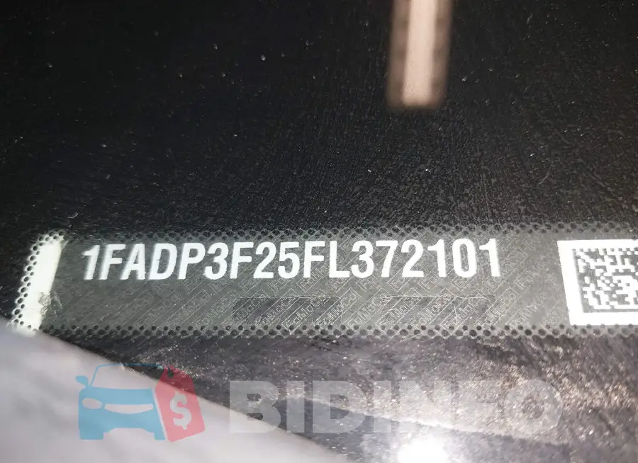 1FADP3F25FL372101 Photo# 18