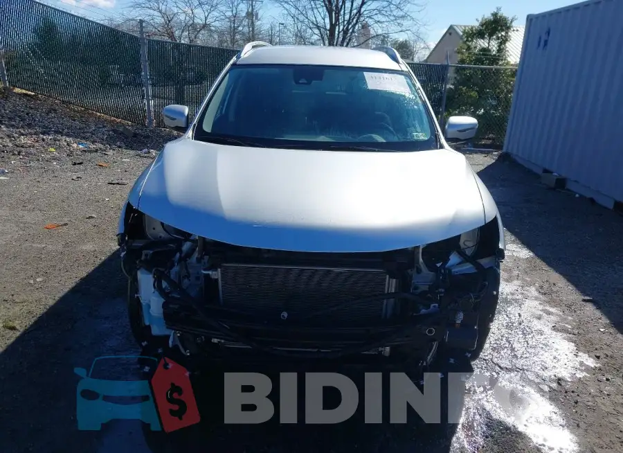 JN8AT2MT7LW042019 Photo# 6