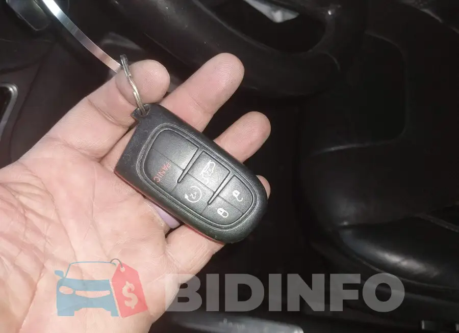 1C4PJLDB9KD402913 Photo# 11