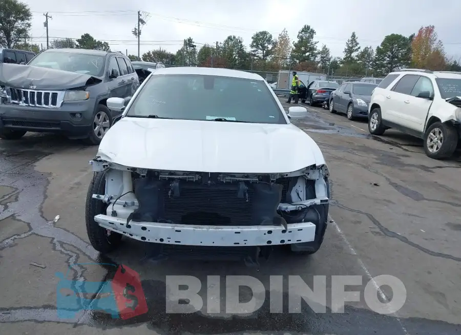 2C3CDXBG3KH664896 Photo# 13