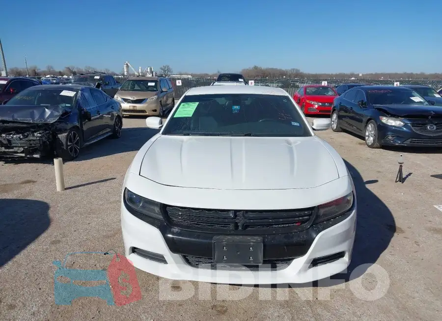 2C3CDXHG6FH742021 Photo# 12