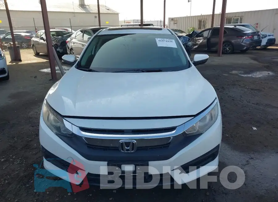 19XFC2F77HE220997 Photo# 12