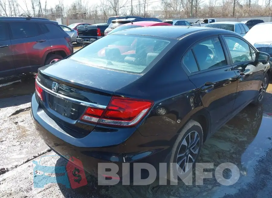 19XFB2F82FE024734 Photo# 4
