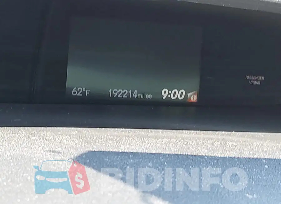19XFB2F82FE024734 Photo# 15