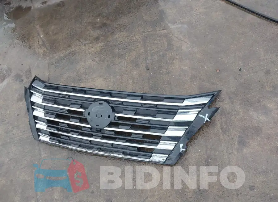 JN8BT3BB4RW424814 Photo# 12