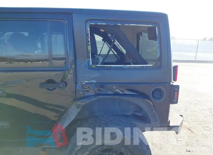 1C4BJWFG4FL525938 Photo# 6