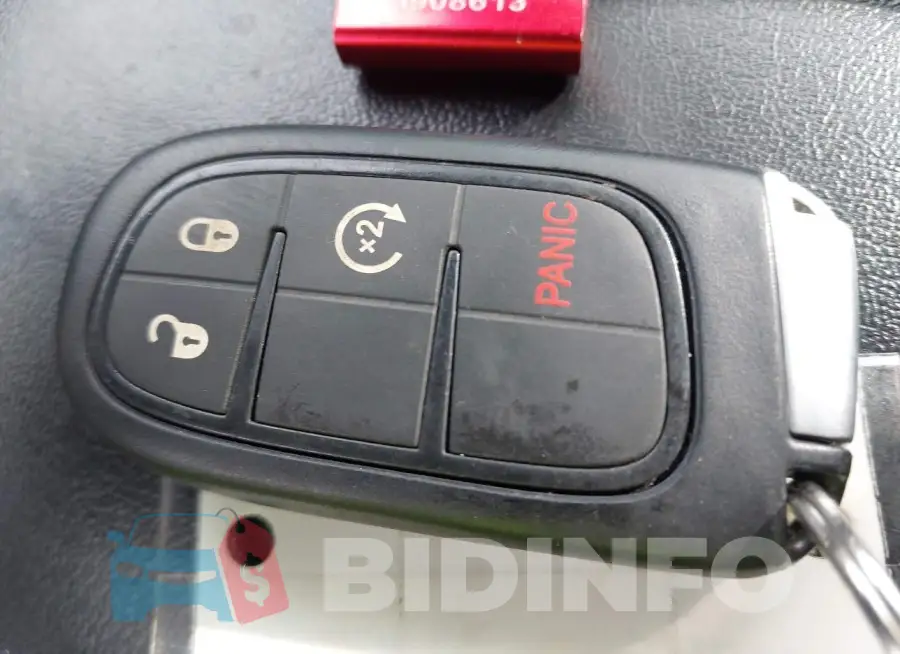 1C4PJLLB7MD134707 Photo# 11
