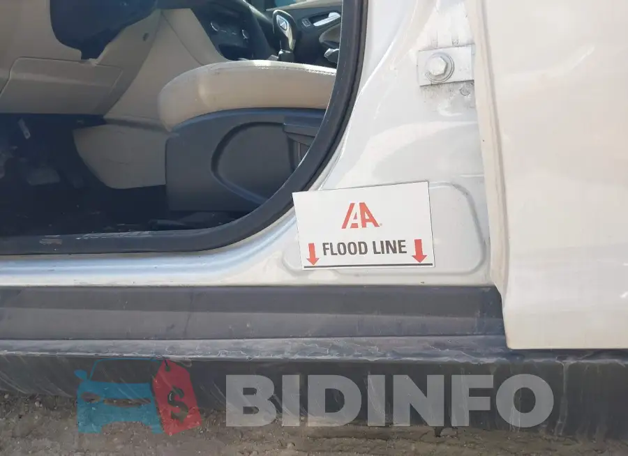 1FADP3F2XJL212708 Photo# 13