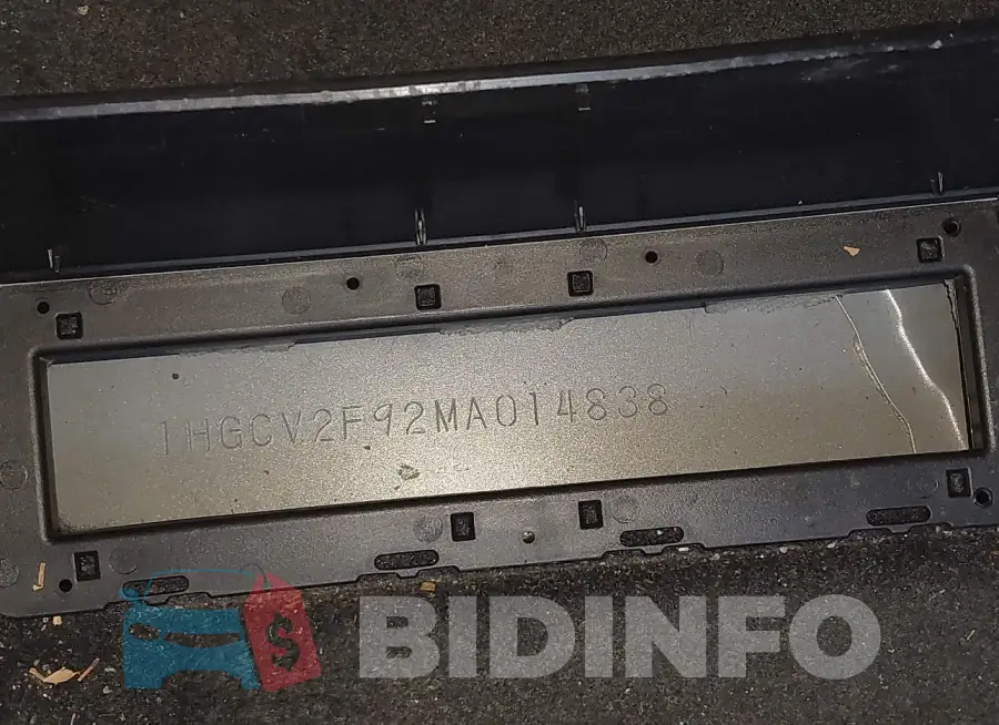 1HGCV2F92MA014838 Photo# 9