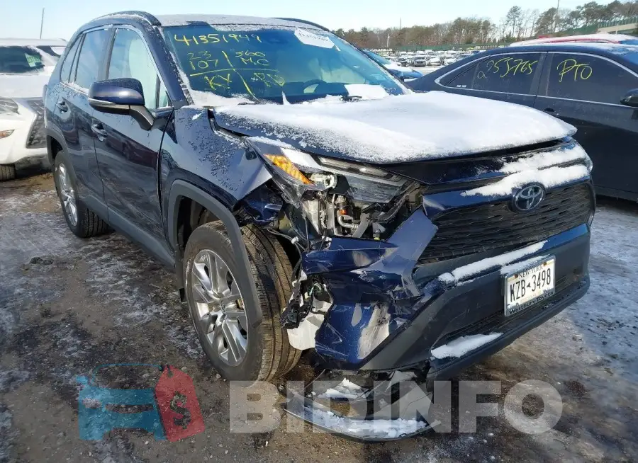 2T3A1RFV3NW302152 Photo# 6