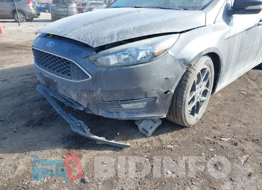 1FADP3F28GL233128 Photo# 6