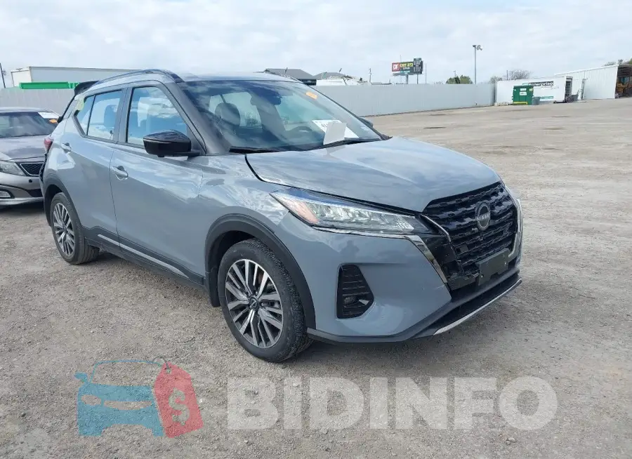 3N1CP5DV0PL512398 Photo# 1