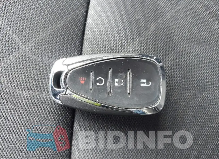 3GNCJLSB8KL333344 Photo# 11