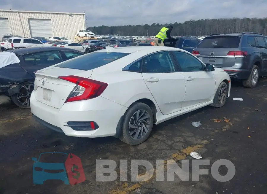 19XFC2F78HE002261 Photo# 4