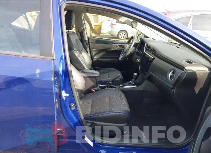 2T1BURHE5HC780113 Photo# 5