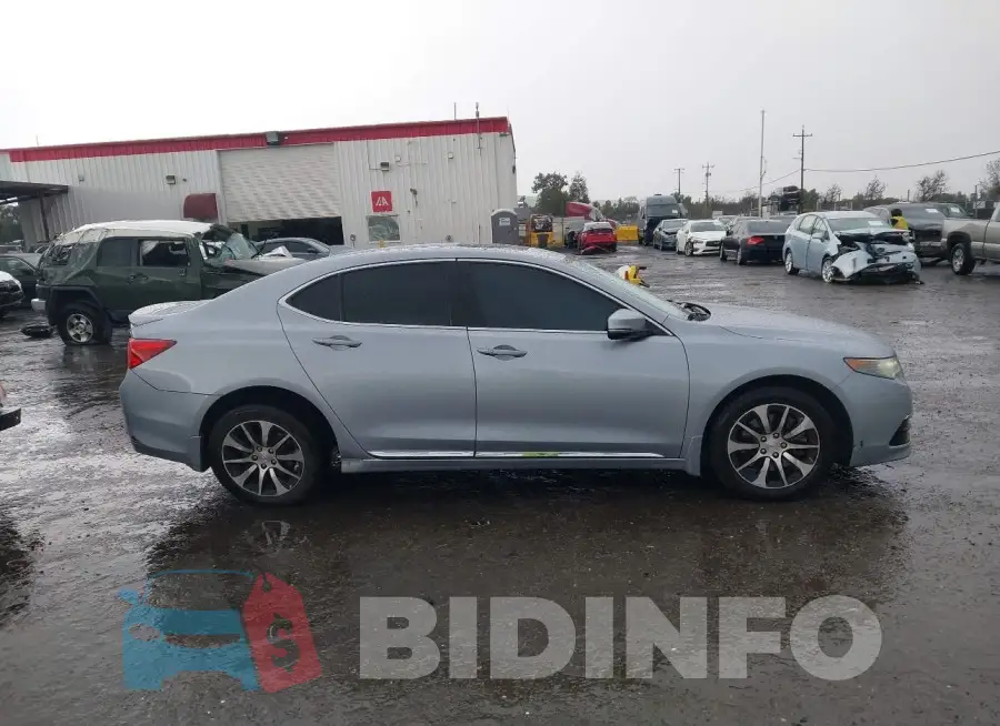 19UUB1F38GA010297 Photo# 13