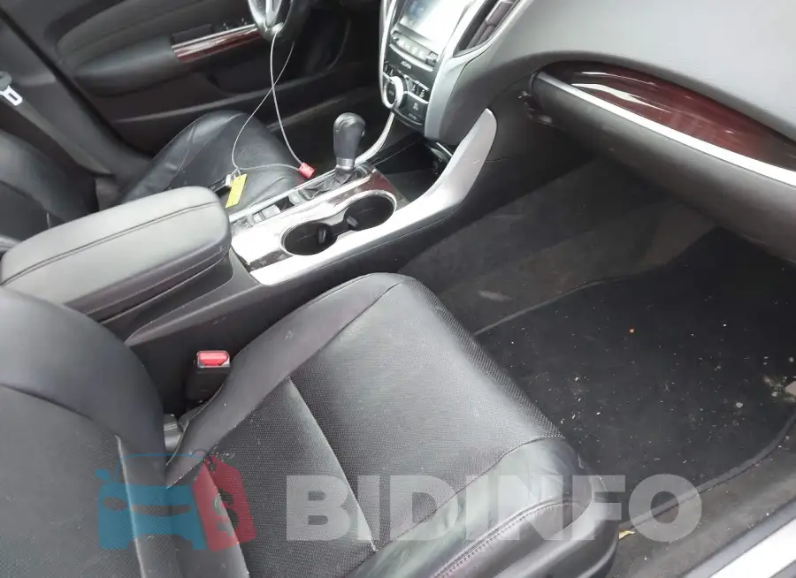 19UUB1F55FA027963 Photo# 5