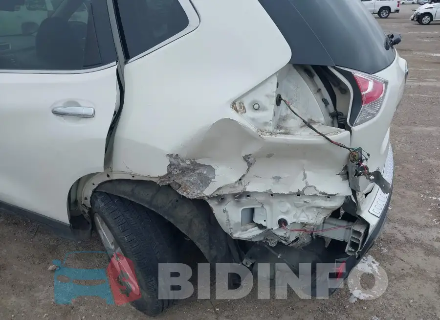 KNMAT2MT5FP533828 Photo# 6