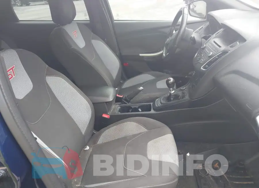 1FADP3L99HL301827 Photo# 5