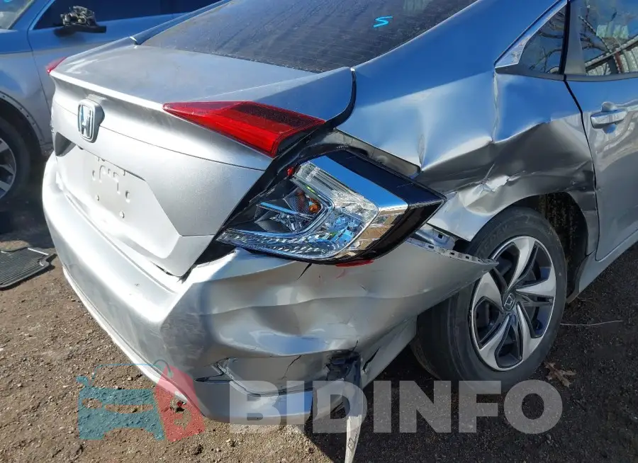 19XFC2F67LE016393 Photo# 6